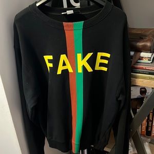 Stunning Gucci Sweater Size M